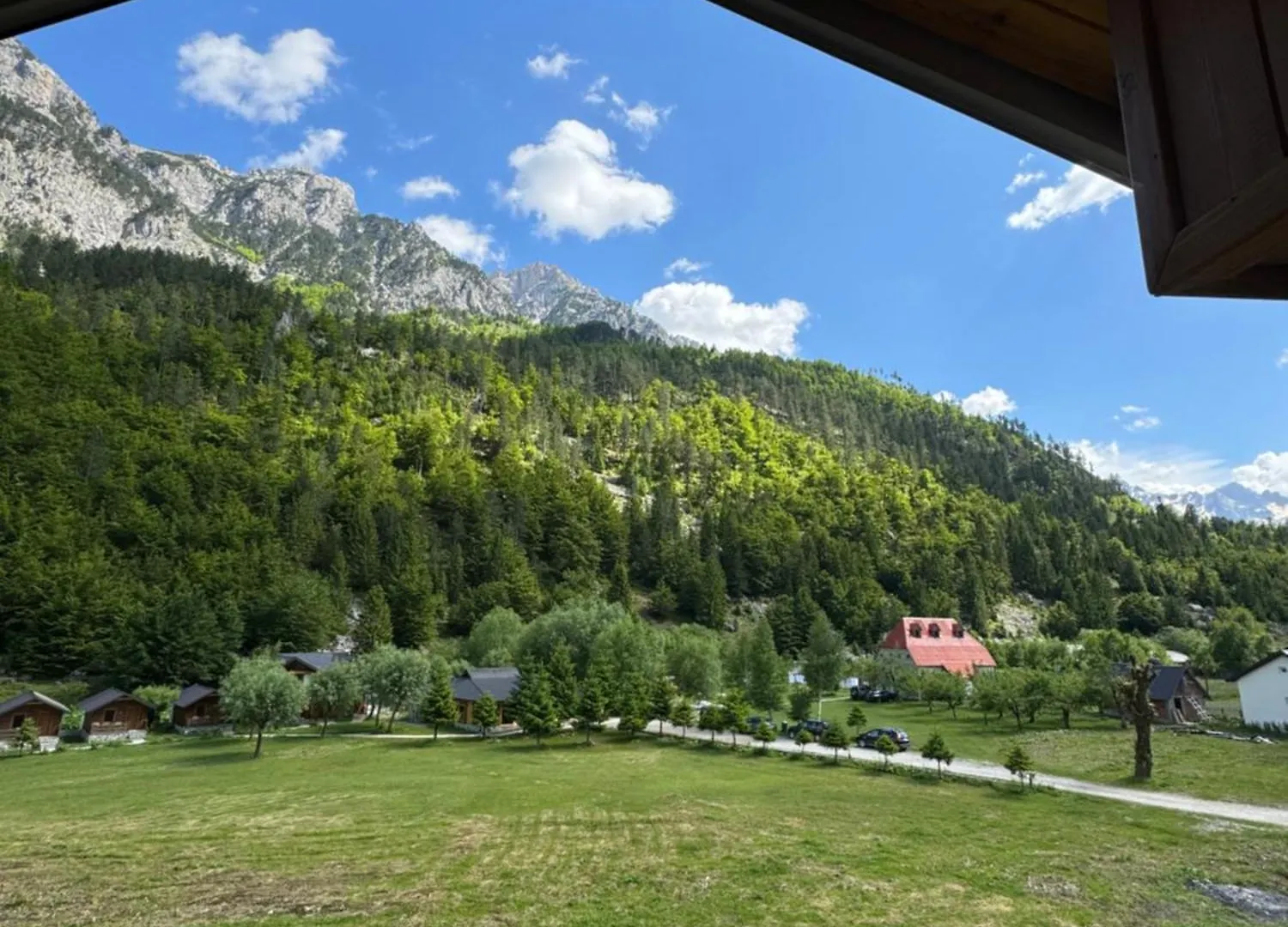 Oda N'Bjeshke Valbone Hotel