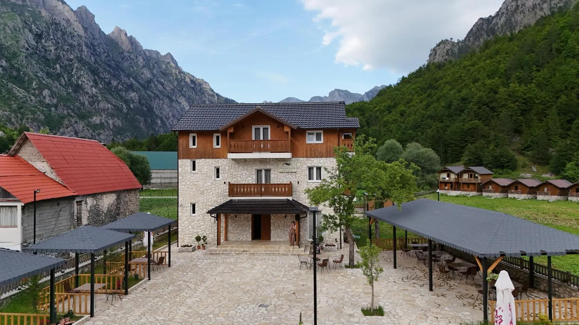 Oda N'Bjeshke Valbone Hotel