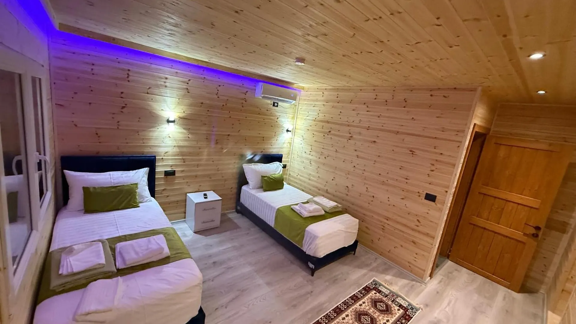 Oda N'Bjeshke Valbone Hotel