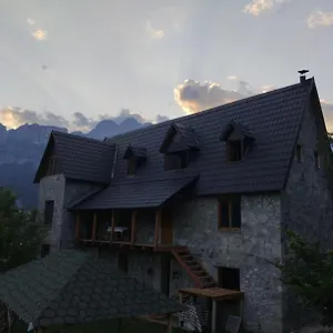 Pensión Vellezrit Shkambi, Gjelaj