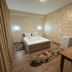 Pensión Guni, Krujë